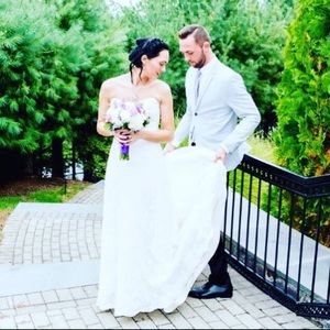 Beautiful wedding dress/10ft vail w gem hair piece